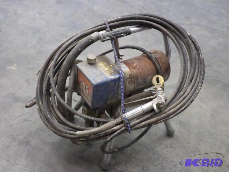 lot 35 image: Graco 395-ST Paint Sprayer With Hose & Gu...