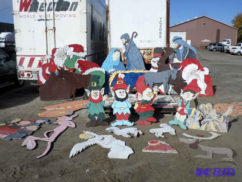 lot 6 image: Pallet Lot Collectionb Of Handmade Plywood C...