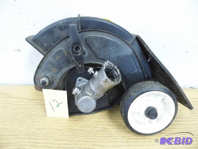 lot 12 image: Edger Attachment