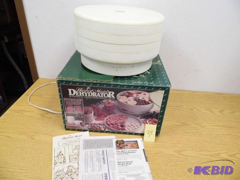 lot 34 image: Harvest Maid Dehydrator