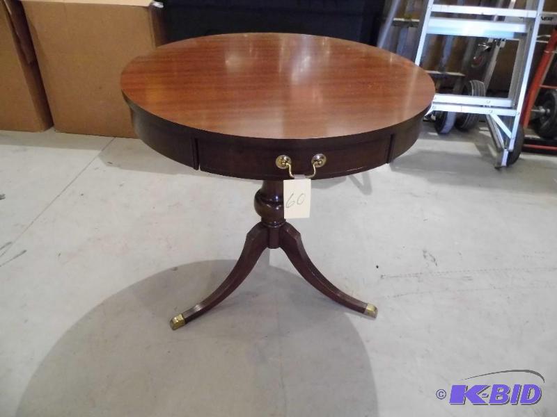 lot 60 image: Antique Round Table