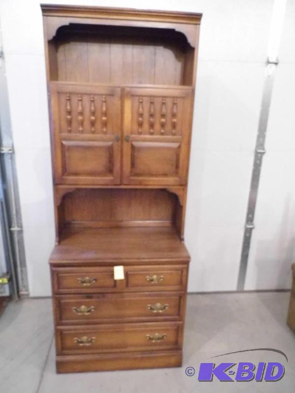lot 89 image: 2 Piece Hutch or Dresser