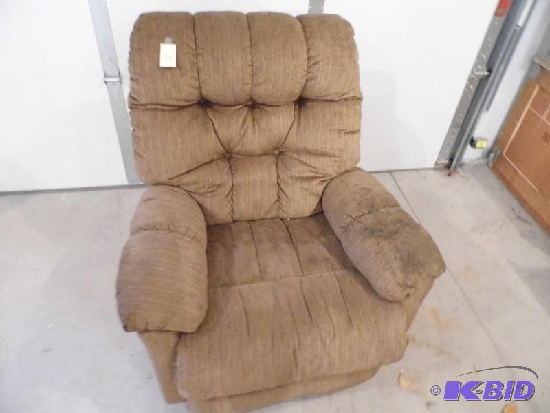 lot 94 image: Recliner