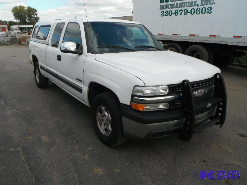 2002 Chevy K-1500Pick Up with Topper