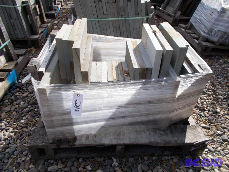lot 20 image: 1 Pallet of Mixed Bluestone Natural Color and...