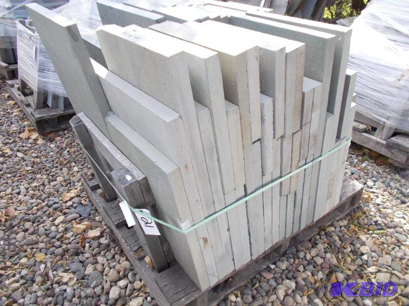 lot 21 image: 1 Pallet of Mixed Bluestone Natural Color and...
