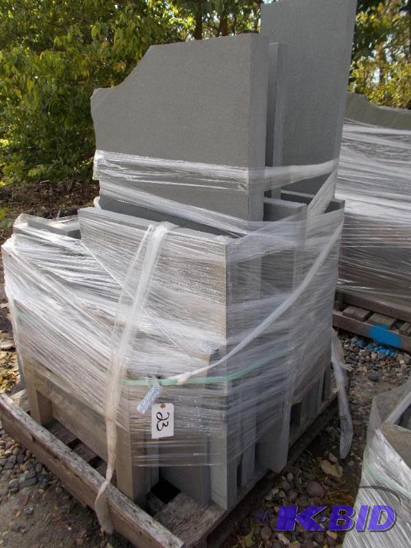 lot 23 image: 1 Pallet of Bluestone Thermal Patio Stone Cut...