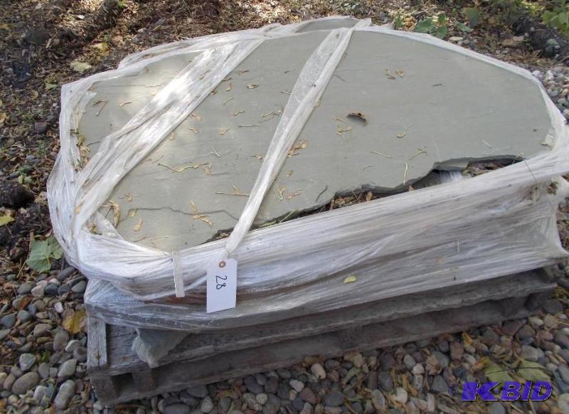 lot 28 image: 1 Pallet of Bluestone Flagstone In Irregular ...