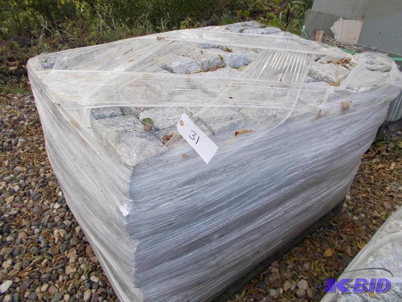 lot 31 image: 1 Pallet of Granite Cobblestone PaversWall B...