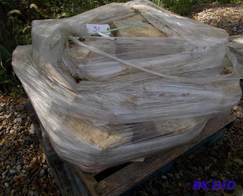 lot 37 image: 1 Pallet of Fondulac Weathered Edge Wall Ston...