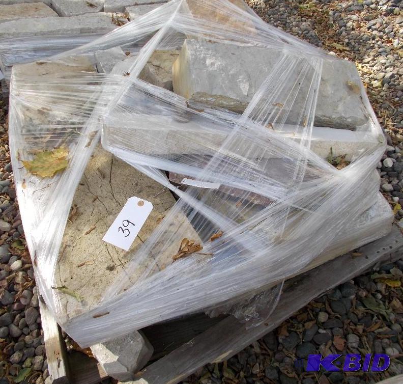 lot 39 image: 1 Pallet of Miscellaneous Wall Stone In Assor...