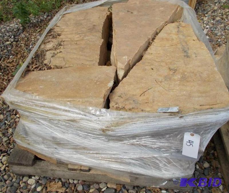 lot 45 image: 1 Pallet of Chestnut Sandstone Wall Stone App...