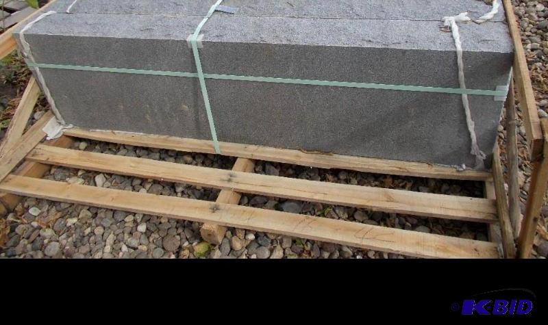 lot 46 image: 1 Pallet Consisting of 3 pcs of Granite Steps...