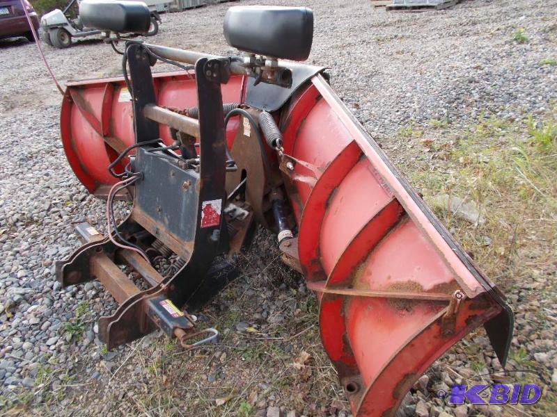 lot 82 image: Boss Brand 9 2" Power V Snow Plow Heavy...