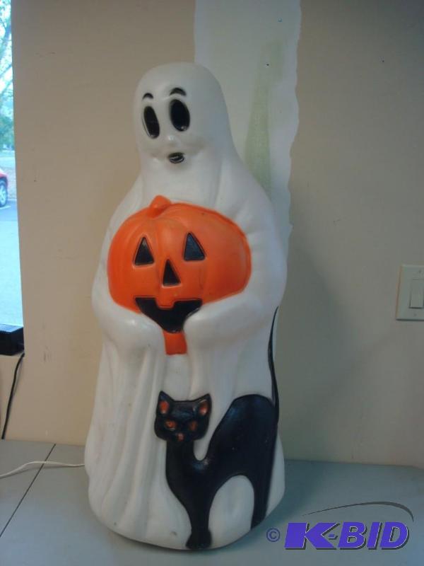 Halloween Ghost Blowmold, Has A Crack In Head...