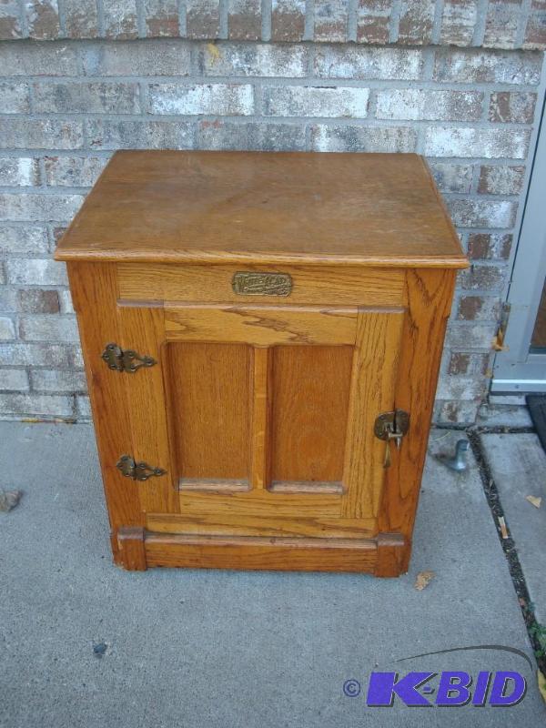 White Clad, Retro Ice Box Repo, Made Of Solid...