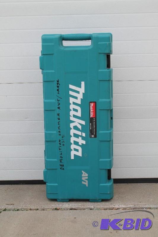 Makita&nbspAVT&nbsp27 lbs Demolition Hammer...