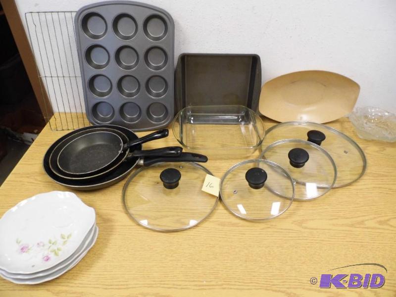 Misc Pans and Baking Items