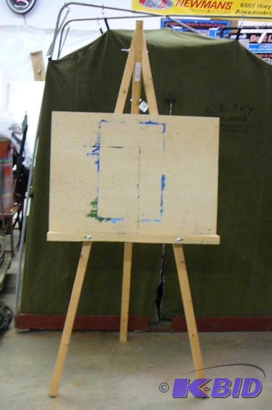lot 20 image: Wooden Easel...