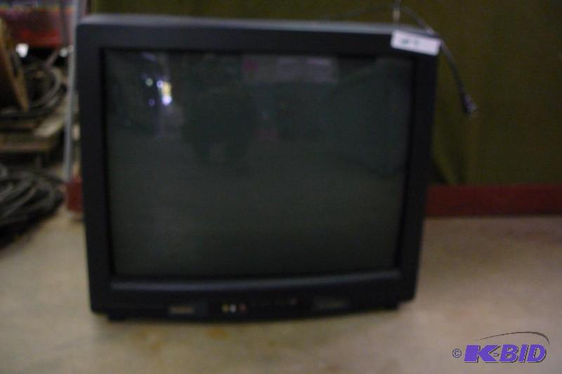 lot 9 image: 27" TV symphonic...