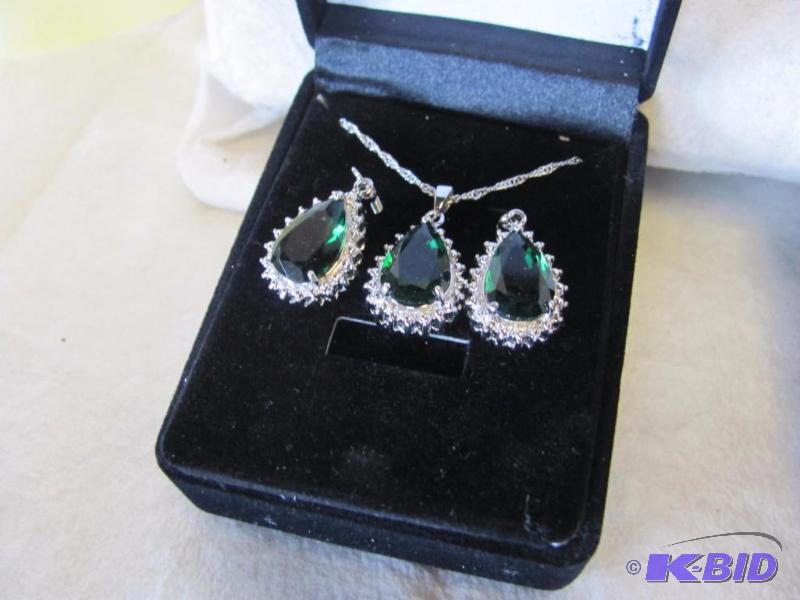 Emerald Green Crystal 3 Piece Set