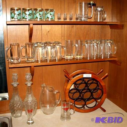 lot 102 image: Large collection of BarWine glasses plus ite...
