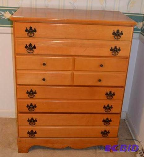 lot 167 image: Cedar Wood Dresser&nbsp32x18x42"  ...