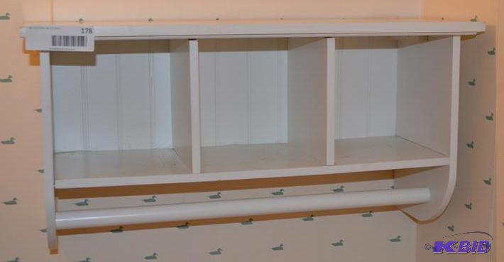 lot 178 image: Nice bathroom wall mounted storage shelf 20x1...