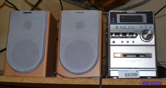 lot 67 image: Sony CMT-NE3 Desktop Microsystem   Stylish ex...