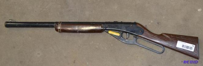 lot 73 image: Daisy Air Rifle BB Gun Model 104...