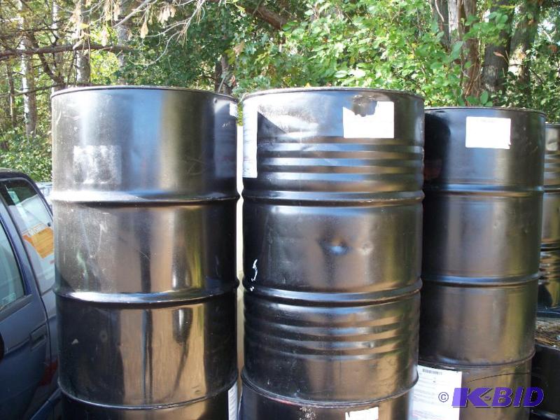 lot 90 image: Lot of 3 - 55 gallon steel barrels cleaned ou...