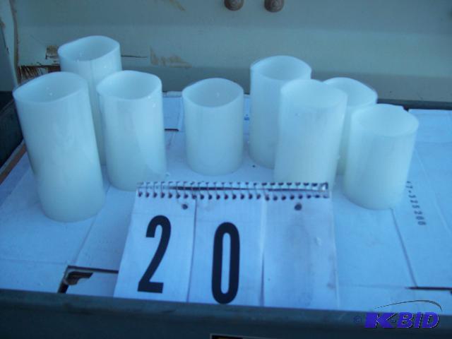 8 Battery Candles, Untested...
