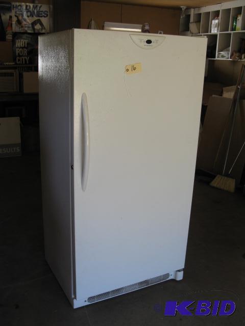 lot 16 image: Frigidaire Gallery digital freezer, clean and...