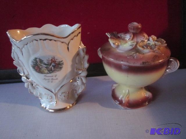 Pair of pottery pieces, both are unmarked, on...