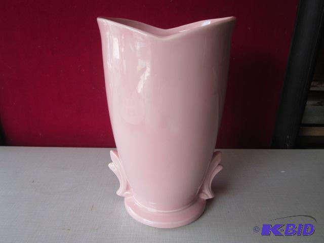 9 inch pink Art Deco McCoy vase, no chips or ...