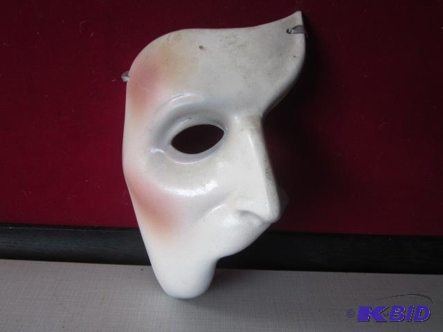 9 inch R.U.G porcelain Opera Mask....