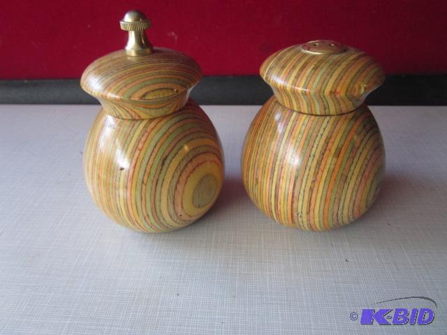 Multi grain wooden salt and pepper shakers.&n...