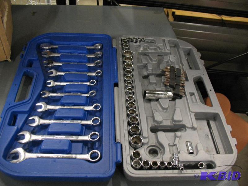 Tools, wrench and sockets...