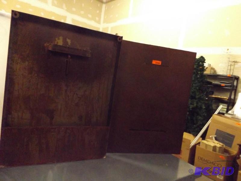 Two rusted metal display items, 32 tall x 2...