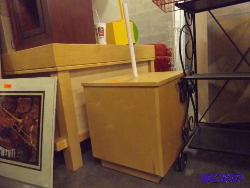 Cube Display, with metal pole cube is 19 sq...