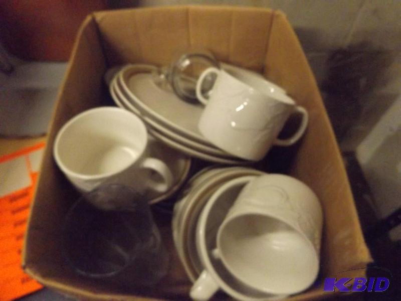 Box of misc dishes...