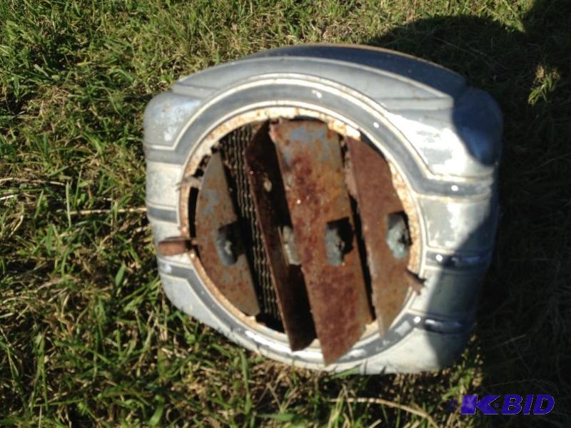lot 100 image: Truck Heater Unit ...