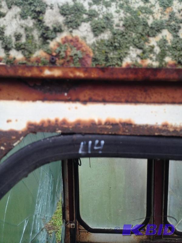 lot 114 image: Tractor Cab   ...
