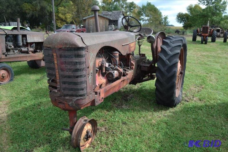lot 21 image: Early 1940s Massey Harris 101