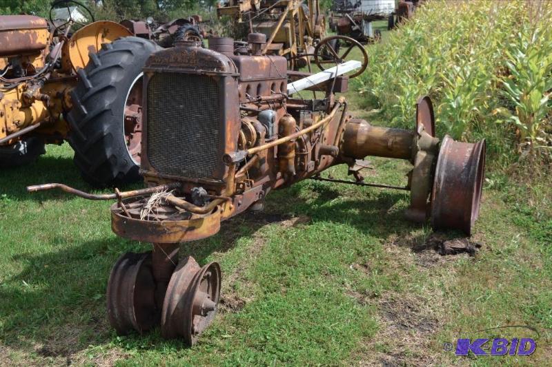 lot 29 image: 1933 or 1934 Twin Cities Minneapolis Moline