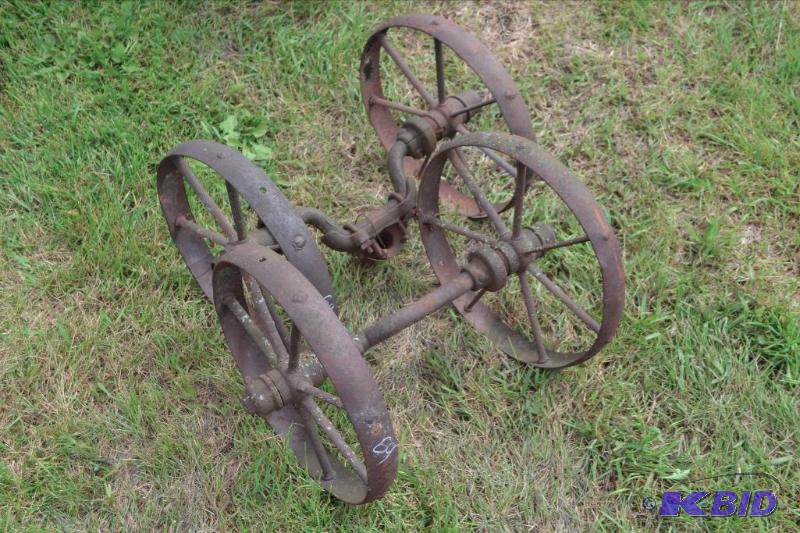 lot 69 image: 2 sets steel wheels on axles ...