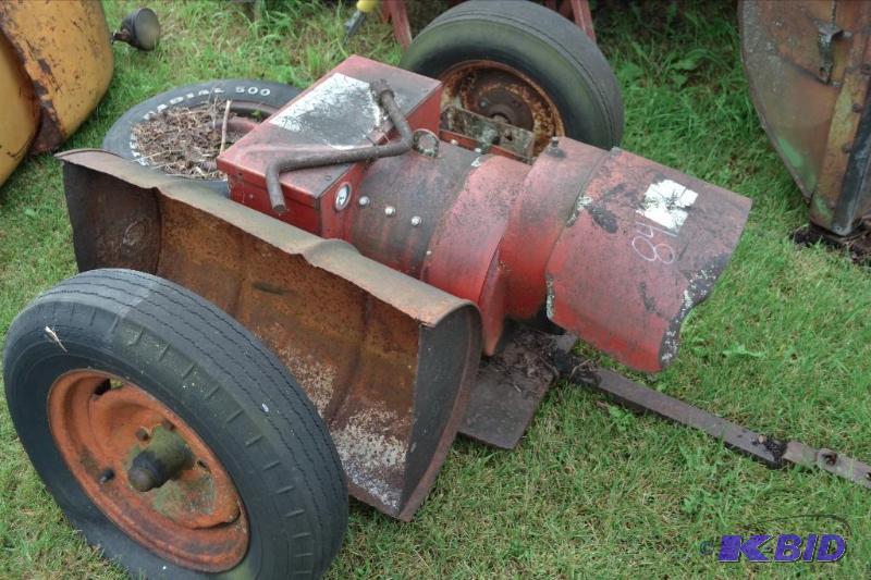 lot 84 image: 540 PTO Generator   Barrel side and tire...
