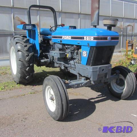 lot 1 image: Ford 5610 Tractor
