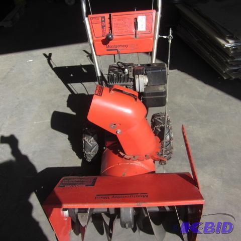 lot 126 image: MW Snow Blower