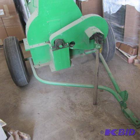 lot 14 image: John Deere Mill